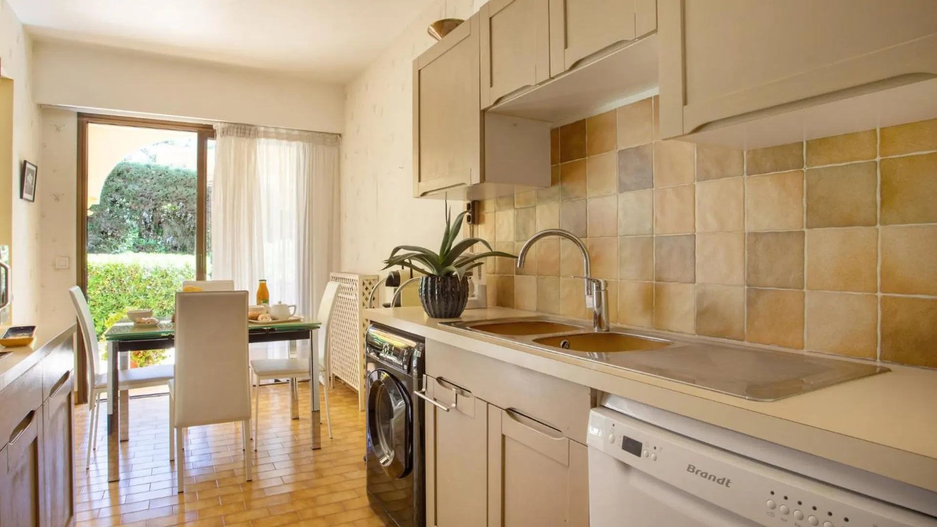 Apartment Marines De Villeneuve By Interhome  Villeneuve-Loubet
